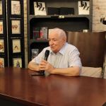 О жизни, творчестве и вдохновении – беседа народного поэта Вахида Азиза с представителями молодежи (ФОТО)