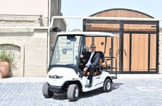 President Ilham Aliyev views landscaping work carried out in Baku's Ramana settlement (PHOTO/VIDEO)