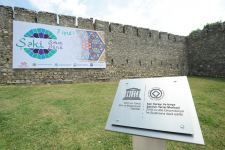 Большой праздник в Шеки – День города, международный фестиваль, красота архитектуры (ФОТО)