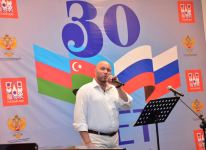 В чем секрет долгих лет семейного счастья, или Музыкальные признания бакинцев в любви (ФОТО)