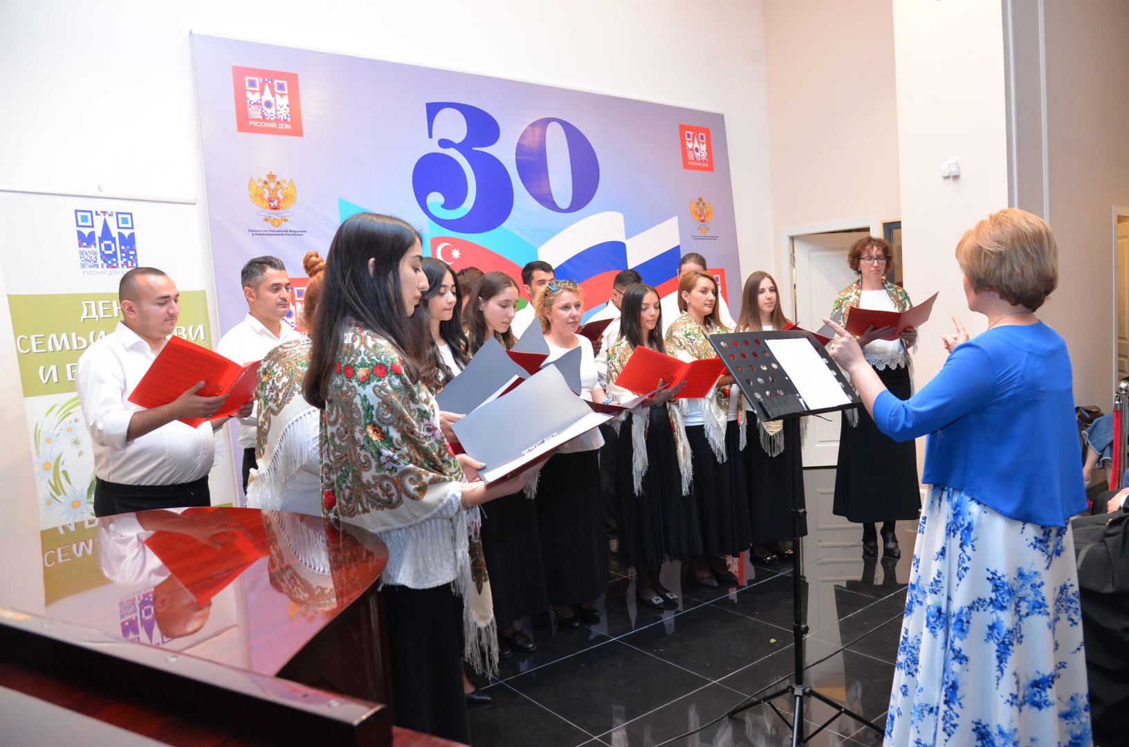В чем секрет долгих лет семейного счастья, или Музыкальные признания бакинцев в любви (ФОТО)