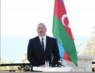 Президент Ильхам Алиев и Президент Европейской комиссии выступили с заявлениями для прессы (ФОТО/ВИДЕО) (версия 2)