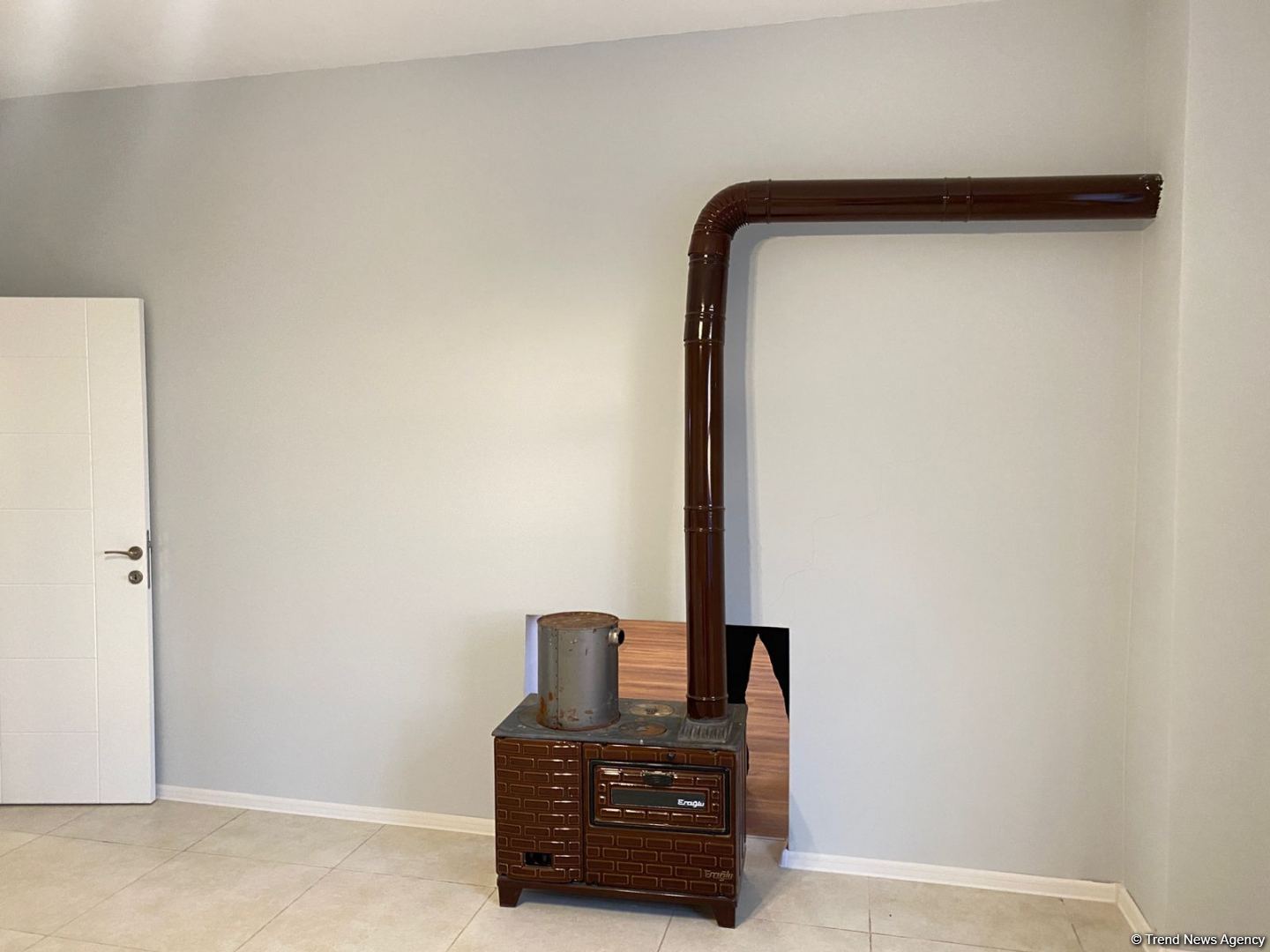 Residents of Azerbaijani Aghali village receive keys to their houses (PHOTO)