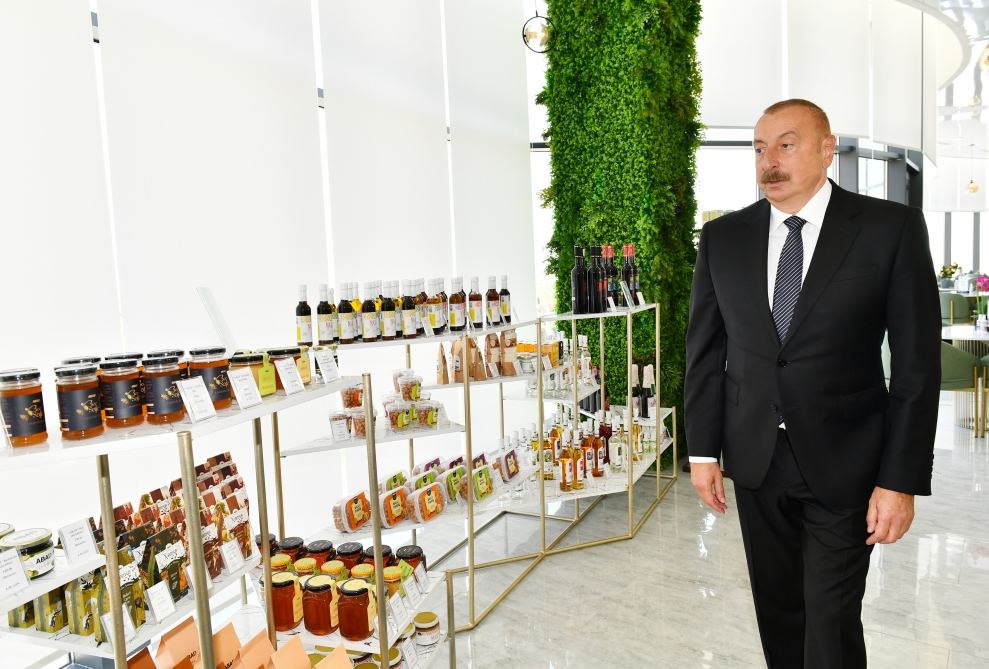 Президент Ильхам Алиев принял участие в открытии Сумгайытского регионального центра «ASAN xidmət» номер 2 (ФОТО/ВИДЕО)