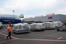 Из Баку и Гянджи отправлена очередная партия гумпомощи в Украину (ФОТО/ВИДЕО)