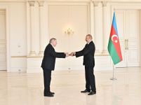 Президент Ильхам Алиев принял верительные грамоты новоназначенного посла Словакии в Азербайджане (ФОТО/ВИДЕО)