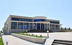 Президент Ильхам Алиев принял участие в открытии Центра юных умельцев и Музея государственных символов в Агсу (ФОТО/ВИДЕО)