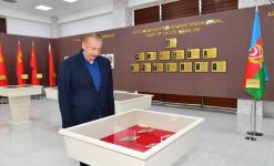 Президент Ильхам Алиев принял участие в открытии Центра юных умельцев и Музея государственных символов в Агсу (ФОТО/ВИДЕО)