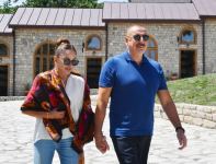 Президент Ильхам Алиев и Первая леди Мехрибан Алиева ознакомились со строительно-восстановительными работами на территории Государственного историко-архитектурного заповедника «Басгал» (ФОТО/ВИДЕО)