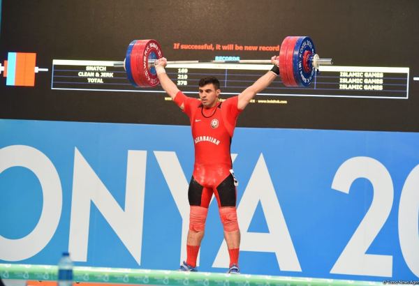 Azerbaijani weightlifter wins silver medal at V Islamic Solidarity Games (PHOTO)