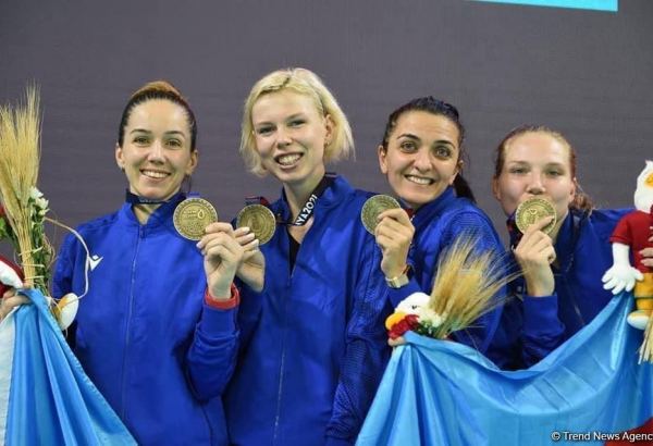 Азербайджанская женская команда по фехтованию на саблях выиграла золотую медаль Исламиады (ФОТО)