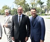 Президент Ильхам Алиев и Первая леди Мехрибан Алиева приняли участие в открытии памятника Муслиму Магомаеву в  Бакинском приморском национальном парке (ФОТО/ВИДЕО)