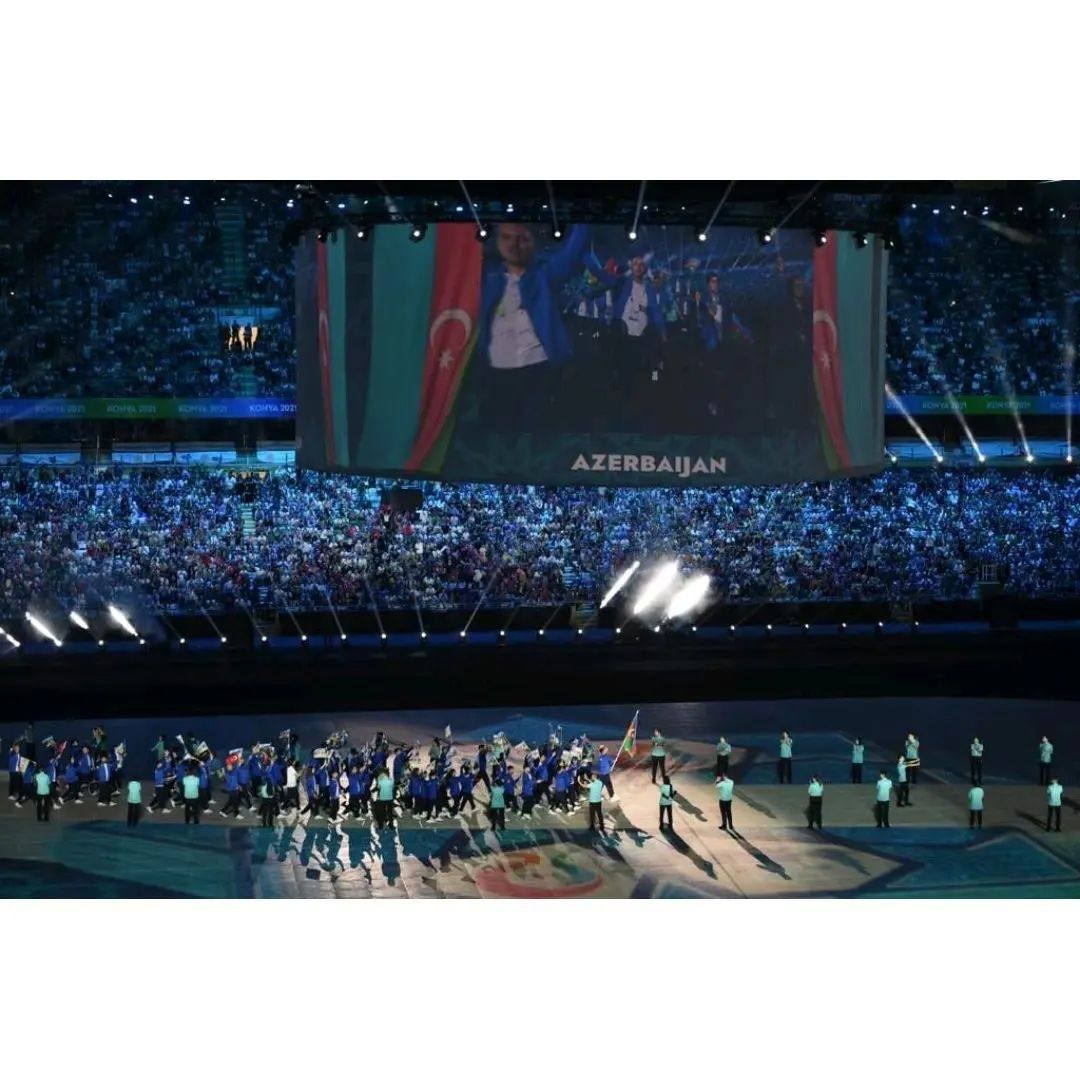 First Vice-President Mehriban Aliyeva congratulates Azerbaijani athletes who won medals at Islamic Games (PHOTO)