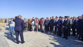 Representatives of diplomatic corps inspect old center of Azerbaijani Fuzuli city (PHOTO)