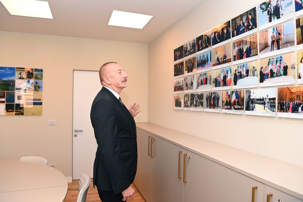 Президент Ильхам Алиев принял участие в открытии нового здания посольства Азербайджана в Италии (ФОТО/ВИДЕО)
