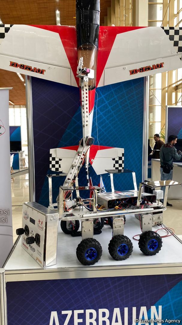 На оборонной выставке ADEX-2022 азербайджанские стартаперы представляют свои проекты (ФОТО)