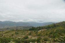 Иностранные путешественники посетили Азыхскую пещеру (ФОТО)