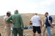 Иностранные путешественники понаблюдали за процессом разминирования в Джабраиле (ФОТО/ВИДЕО)