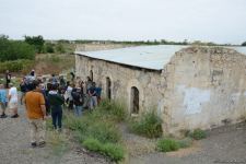 Foreign travelers visit mosque in Azerbaijan's Fuzuli (PHOTO)