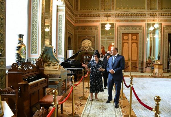 Министр культуры Анар Керимов посетил ряд музеев Баку (ФОТО)