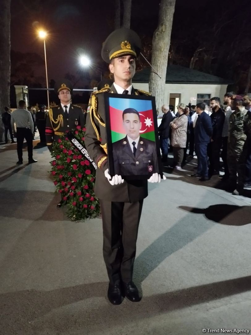 Шехид Полад Ширинов похоронен во второй Аллее почетного захоронения в Баку (ФОТО)