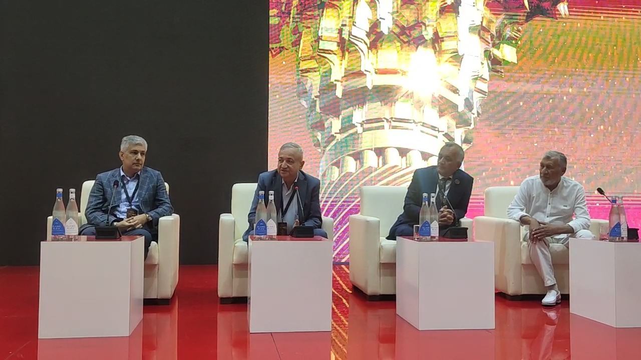 Представители Азербайджана участвуют в Ташкентском международном кинофестивале (ФОТО)