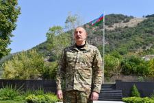 Президент Ильхам Алиев поднял флаг Азербайджана в городе Лачин (ФОТО/ВИДЕО)