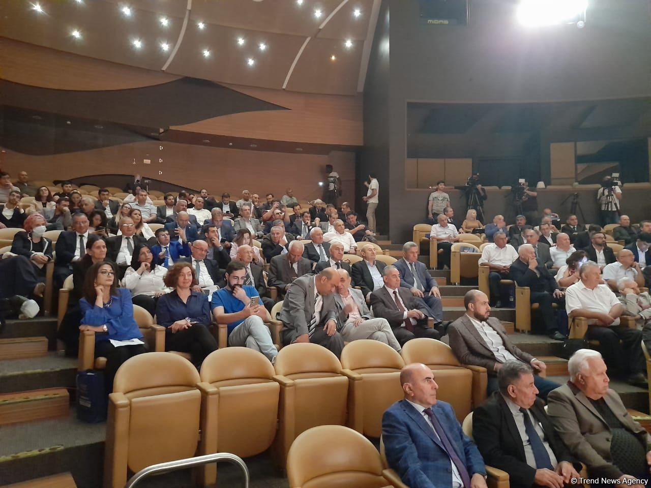 Сегодня проходит VIII съезд Совета печати Азербайджана (ФОТО)