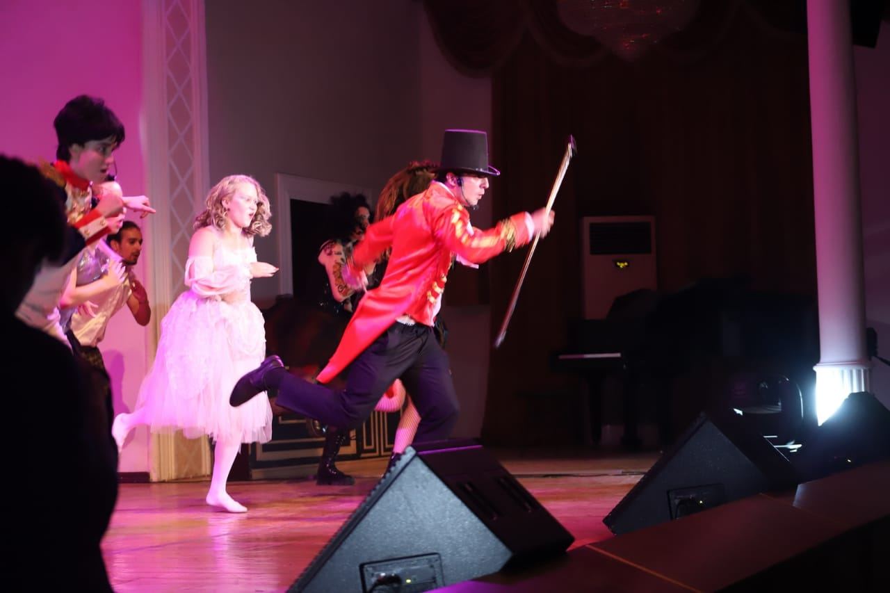 В Баку состоялась мировая премьера мюзикла The Greatest Showman  (ФОТО)