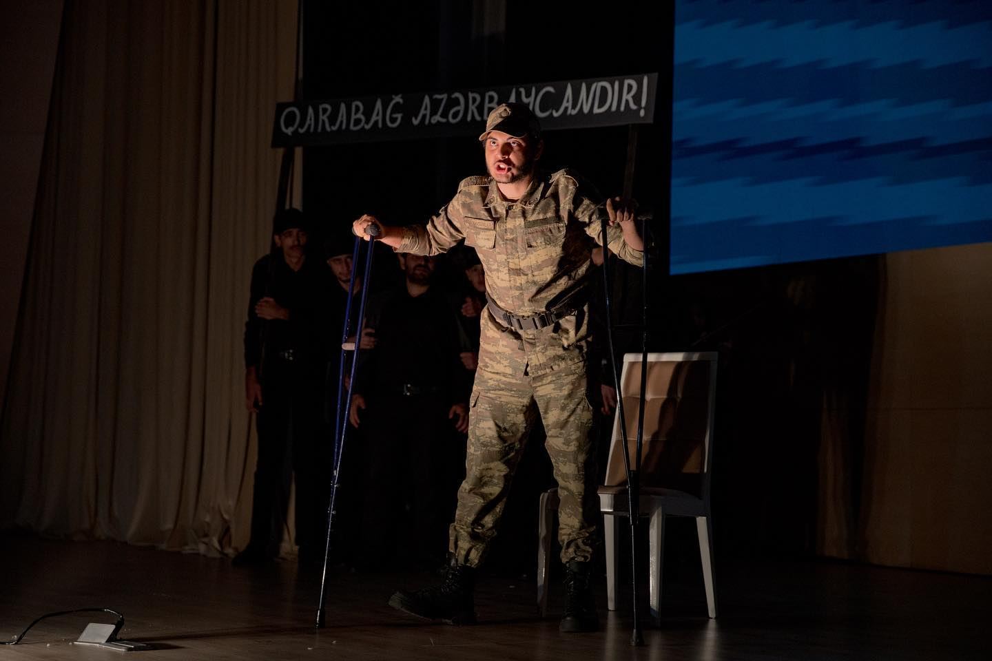 В Баку представлен спектакль "Добрая весть" о героях Карабахской войны (ФОТО)