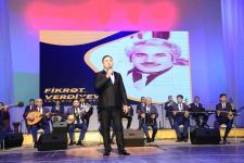 Красота азербайджанской музыки – в Баку прошел творческий вечер народного артиста Фикрета Вердиева (ФОТО)