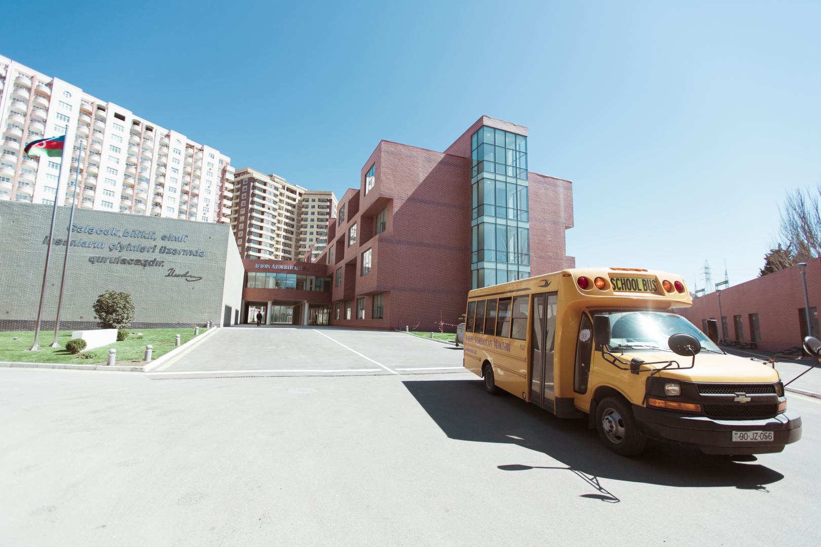 Итальянец с азербайджанской душой, директор European Azerbaijan School Франческо Банкини: удивительная история - от скромного  района в Неаполе до Баку (ВИДЕО, ФОТО)