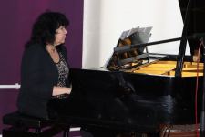 В Баку прошла творческая встреча с народной артисткой Фирангиз Ализаде (ФОТО)