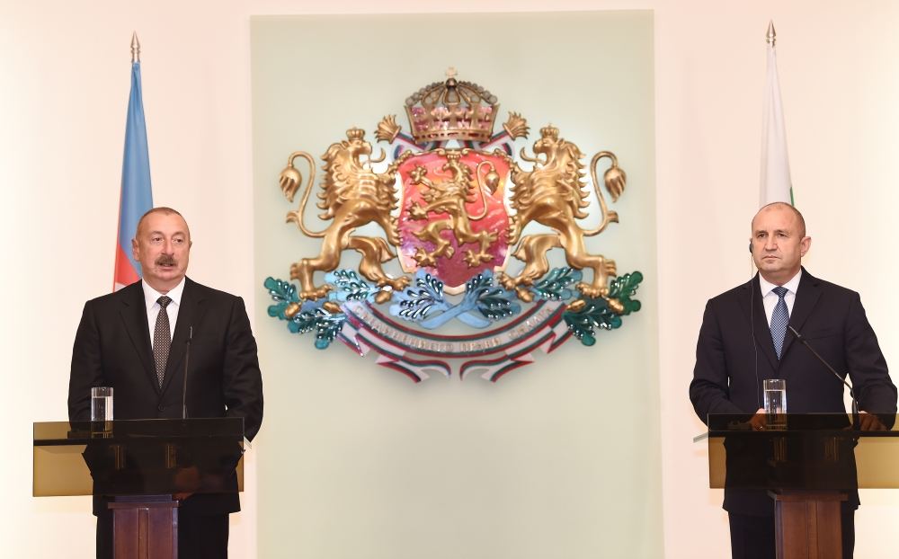 Президенты Азербайджана и Болгарии выступили с заявлениями для печати (ФОТО/ВИДЕО)