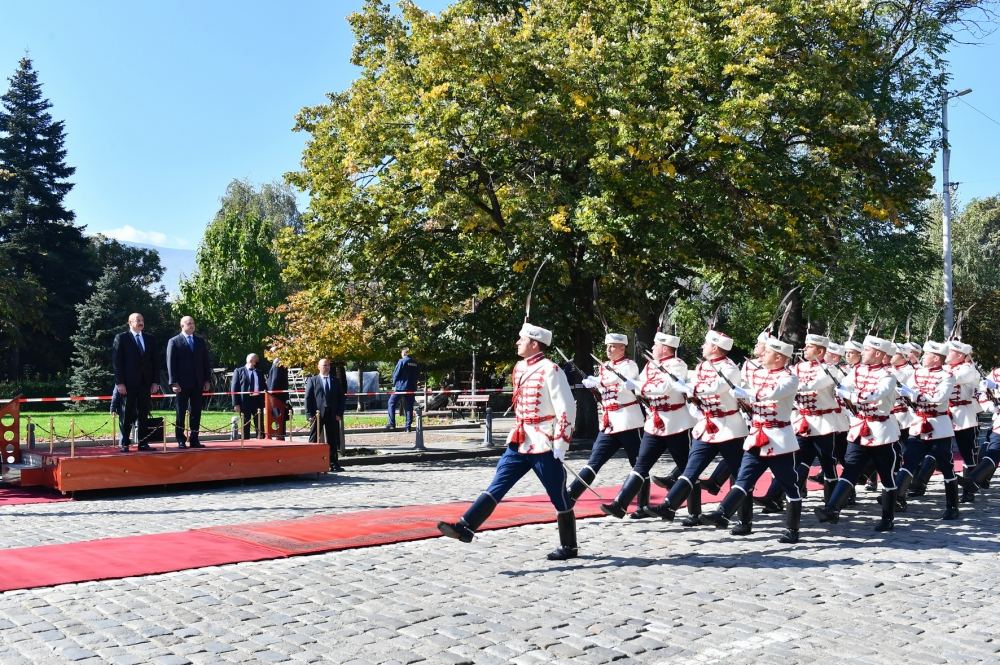 В Софии состоялась церемония официальной встречи Президента Ильхама Алиева (ФОТО/ВИДЕО)
