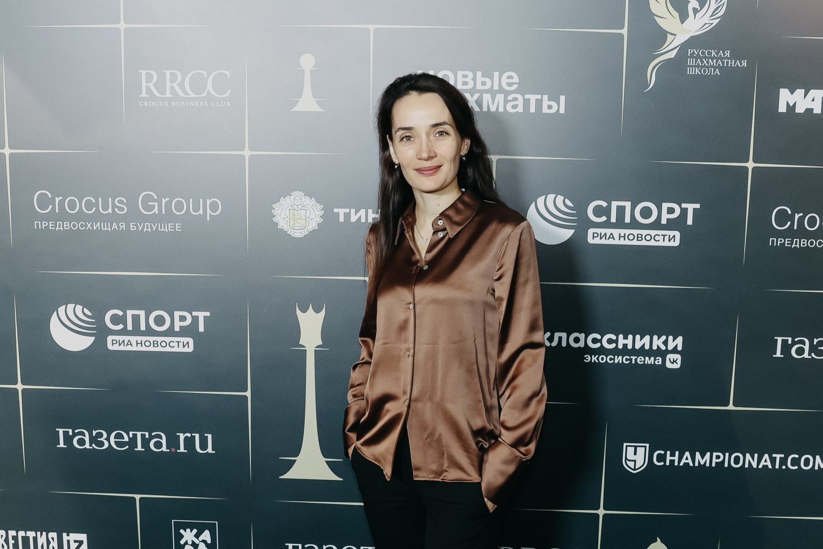 Теймур Раджабов и новые шахматные звезды (ФОТО)
