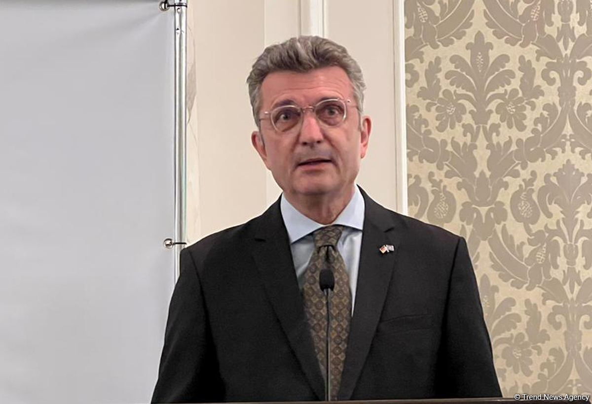 Потрясены известием о нападении на посольство Азербайджана в Тегеране - посол Германии