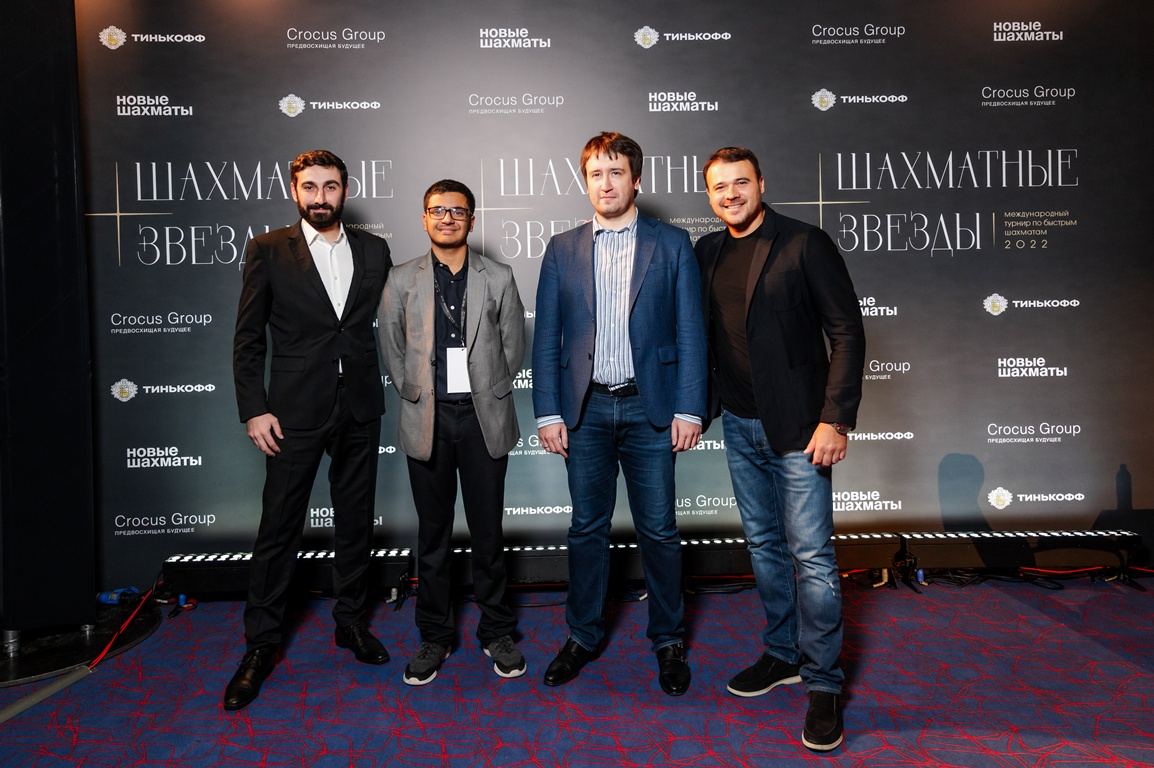 Эмин Агаларов сделал символический ход в партии Теймура Раджабова -  "Шахматные звезды – 2022" (ФОТО)
