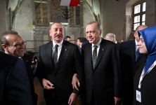 Президент Ильхам Алиев принял участие в пленарной сессии открытия саммита «Европейское политическое сообщество» в Праге (ФОТО/ВИДЕО)