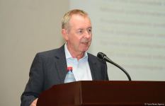 Azeri Central East platform insured by international insurance company - project manager (PHOTO)