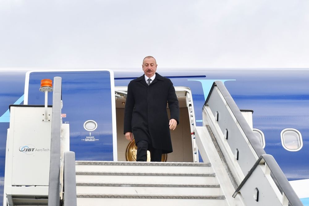 Президент Ильхам Алиев прибыл с рабочим визитом в Российскую Федерацию (ФОТО/ВИДЕО)