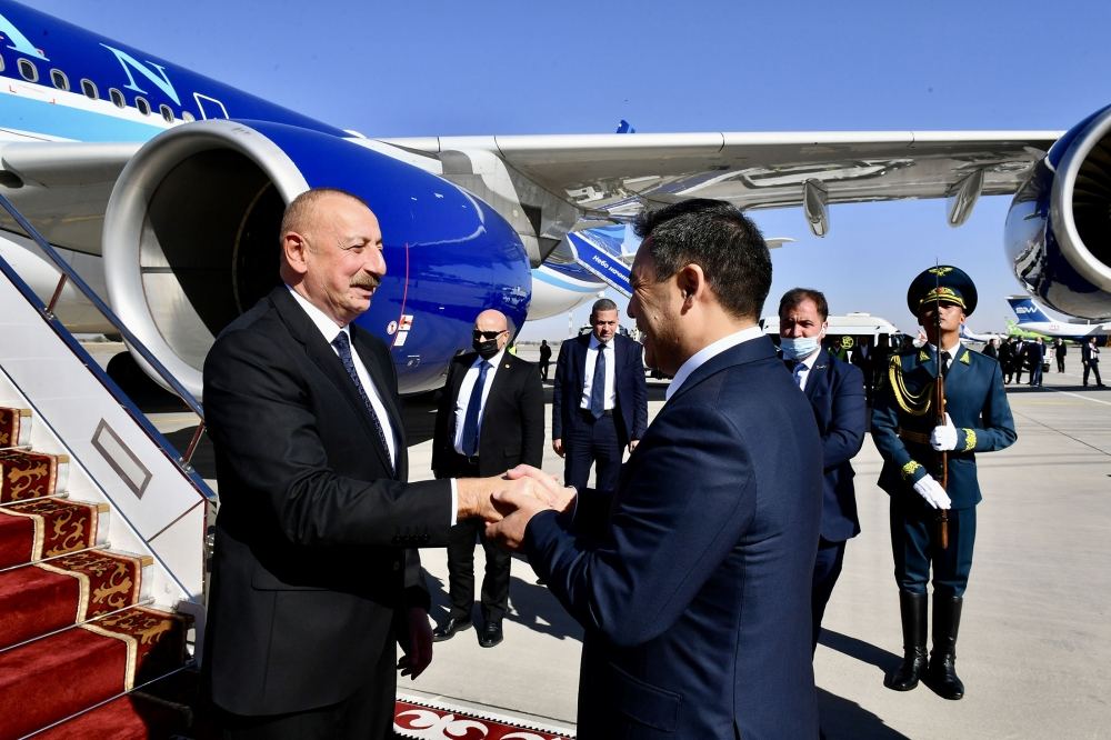 President Ilham Aliyev arrives in Kyrgyzstan for state visit (PHOTO/VIDEO)