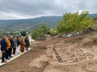 Иностранные эксперты и представители НПО посетили территорию массового захоронения в селе Эдилли (ФОТО)