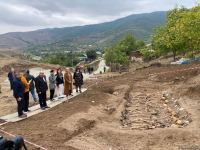 Иностранные эксперты и представители НПО посетили территорию массового захоронения в селе Эдилли (ФОТО)