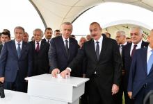Президенты Азербайджана и Турции приняли участие в церемонии закладки фундамента Комплекса «Азербайджано-турецкий учебный центр лесного хозяйства», «Умный питомник» и «Лес дружбы» (ФОТО/ВИДЕО)