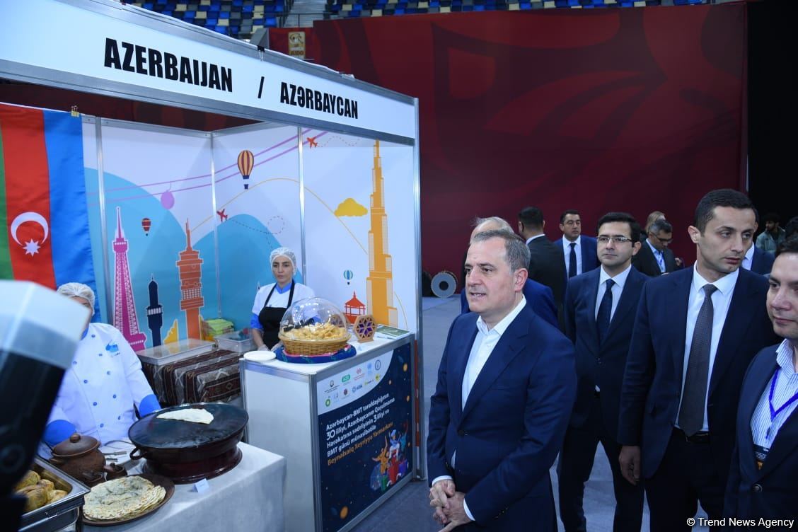 Baku hosting International Charity Fair dedicated to UN Day (PHOTO)