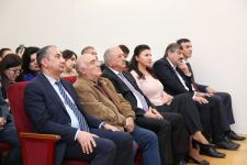 Любовь к поэзии - встреча с Рамизом Ровшаном (ФОТО)