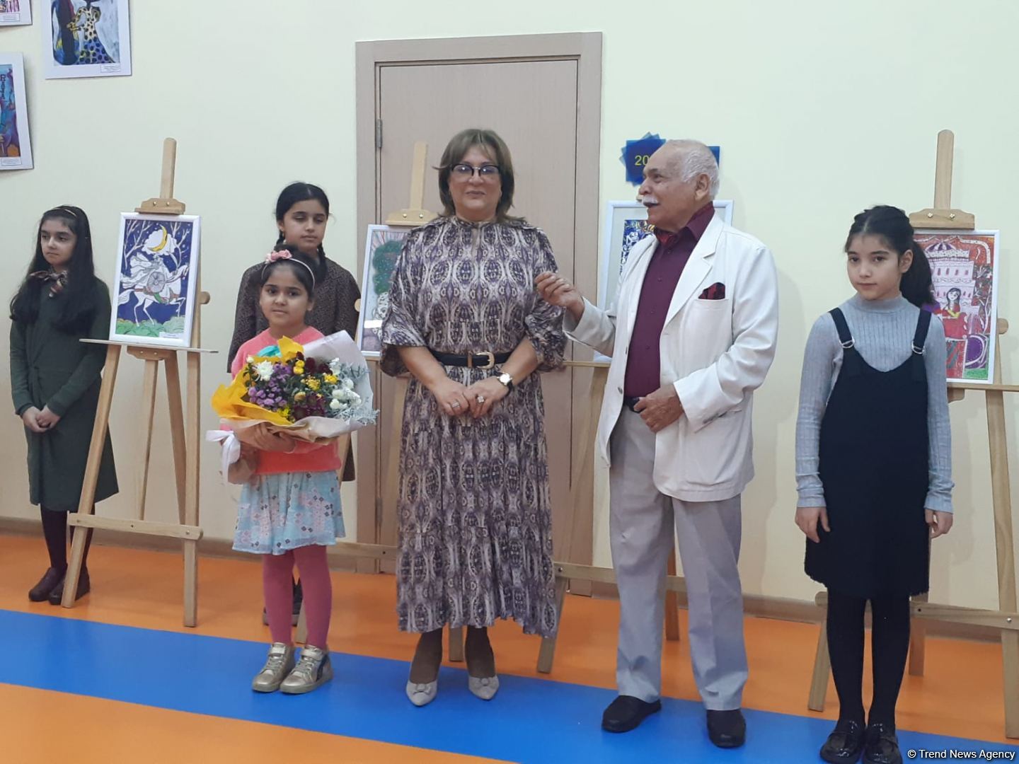 Лучший подарок ко дню рождения народного художника Арифа Гусейнова – выставка работ юных авторов (ФОТО)