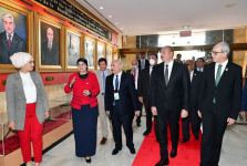 President Ilham Aliyev visits Martyrs Memorial, National Museum of Moudjahid in Algiers (PHOTO/VIDEO)