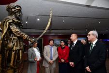 President Ilham Aliyev visits Martyrs Memorial, National Museum of Moudjahid in Algiers (PHOTO/VIDEO)